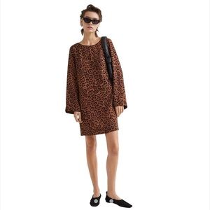 H&M wide-sleeve dress